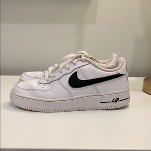 Black and White Nike Air Force 1 🤍🖤